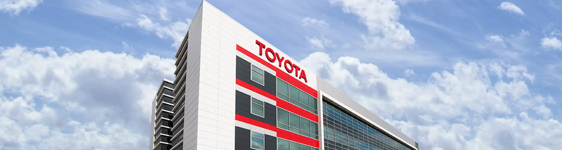 Изображение на странице TOYOTA ПОДВЕЛА ИТОГИ ПРОДАЖ В РОССИИ ЗА 2021 ГОД Альфа-Сервис